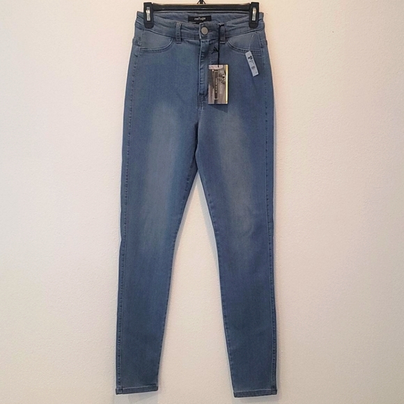 Charlotte Russe Refuge Jeans - Picture 1 of 6